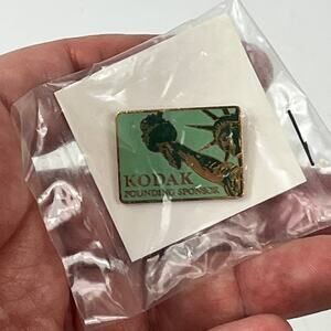 Kodak Founding Sponsor Pin Statue Of Liberty Enamel Lapel Badge USA NOS Sealed